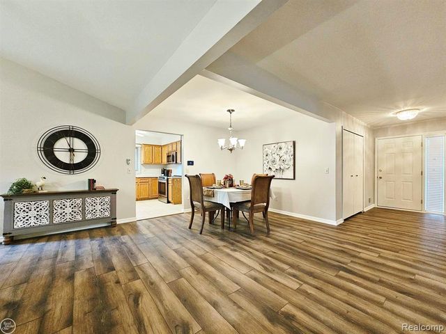 17901 Pointe Court, Clinton Charter Township, MI 48038