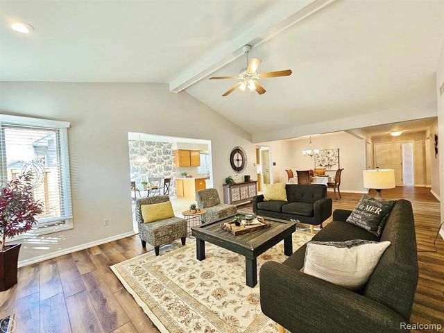 17901 Pointe Court, Clinton Charter Township, MI 48038