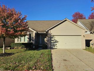 17901 Pointe Court, Clinton Charter Township, MI 48038