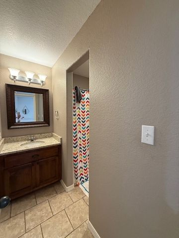 28 Angelfish Court, Russellville, AR 72802