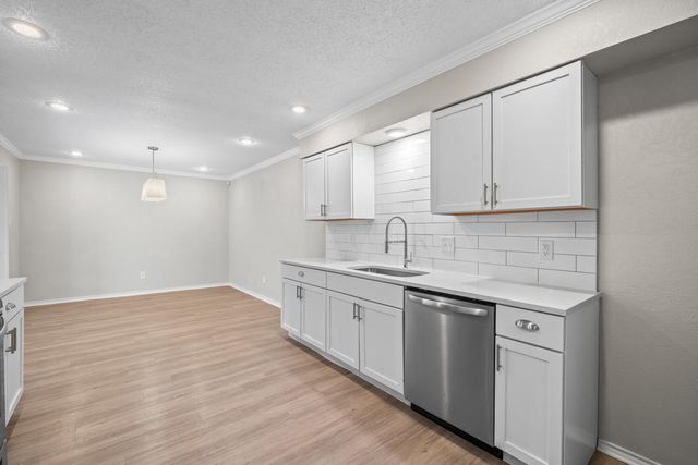 2302 Slide Road, 35, Lubbock, TX 79407