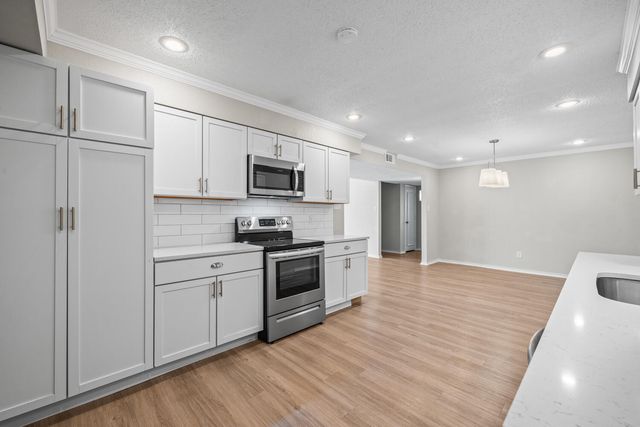 2302 Slide Road, 35, Lubbock, TX 79407