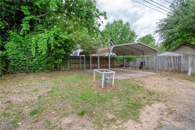 2305 S L Street, Fort Smith, AR 72901