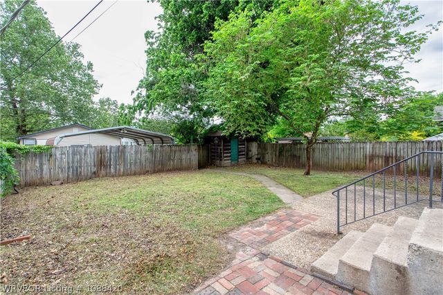 2305 S L Street, Fort Smith, AR 72901