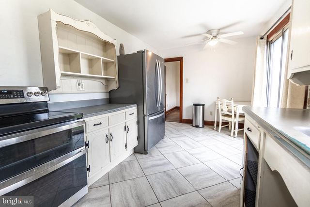 327 NORWAY ST, York, PA 17403