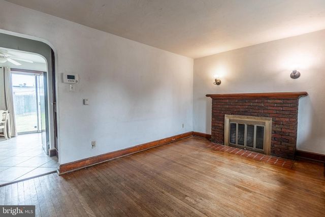 327 NORWAY ST, York, PA 17403