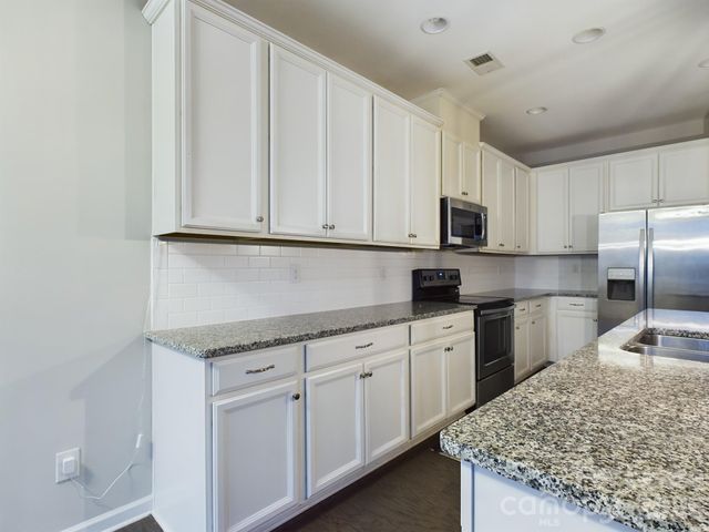 6624 Berewick Commons Parkway, Charlotte, NC 28278