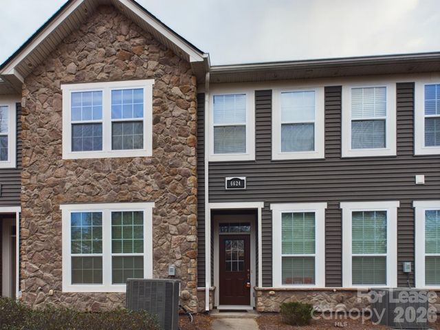 6624 Berewick Commons Parkway, Charlotte, NC 28278