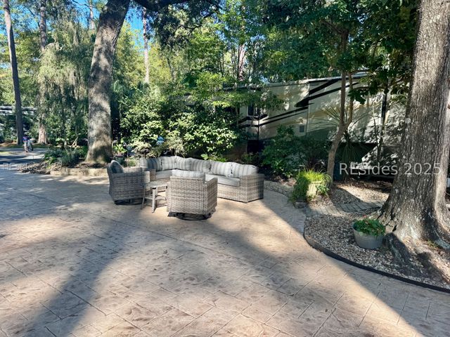 133 Arrow Road 191, Hilton Head Island, SC 29928