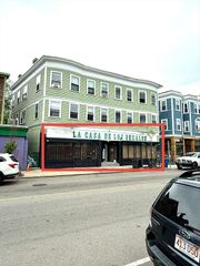 370 Centre St, Boston, MA 02130
