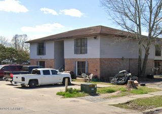 211 Lodge Drive, Lafayette, LA 70506