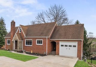 1110 10th St, Irwin, PA 15642