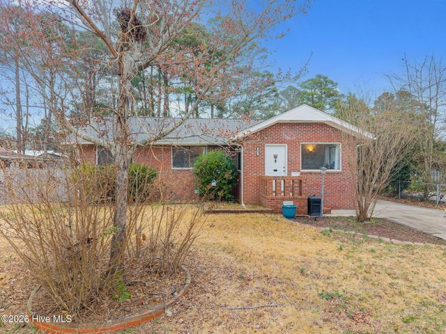 402 Jarman Street, Jacksonville, NC 28540