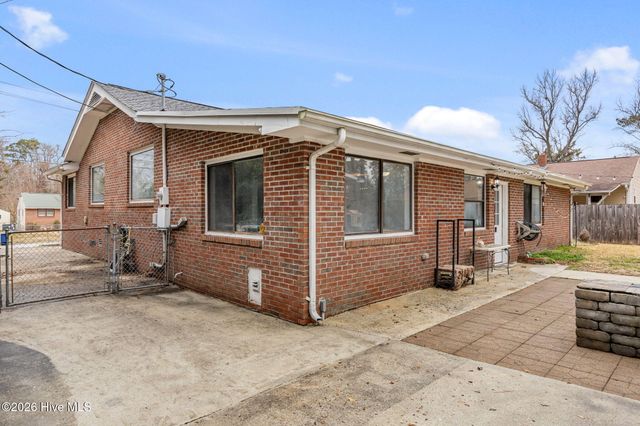 402 Jarman Street, Jacksonville, NC 28540