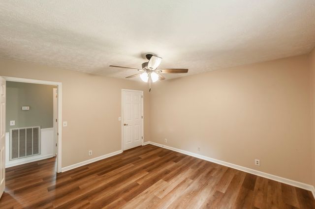 2514 Wellington Pl, Murfreesboro, TN 37128