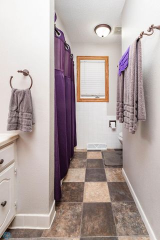 105 5th Avenue W, West Fargo, ND 58078