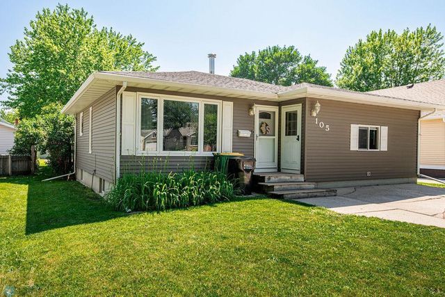 105 5th Avenue W, West Fargo, ND 58078