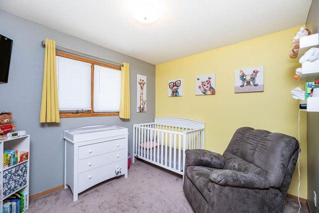 105 5th Avenue W, West Fargo, ND 58078