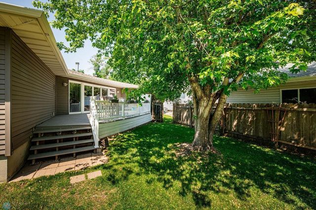 105 5th Avenue W, West Fargo, ND 58078