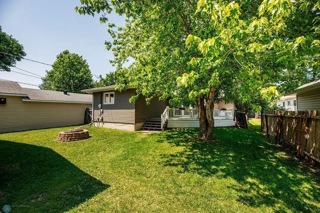 105 5th Avenue W, West Fargo, ND 58078