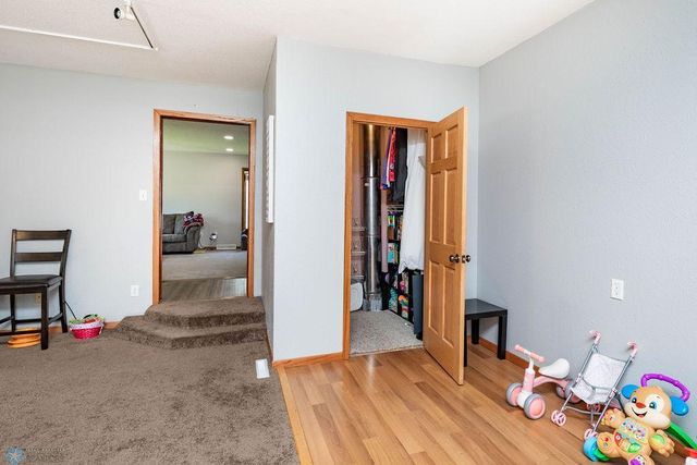 105 5th Avenue W, West Fargo, ND 58078