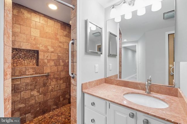 1492 HARWELL AVE, Crofton, MD 21114