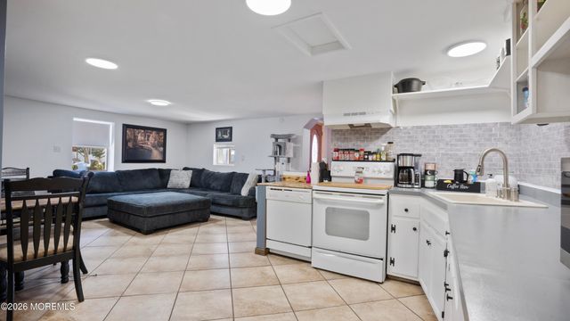 19 Cherry Street, Little Egg Harbor, NJ 08087