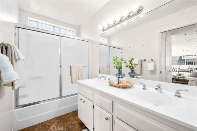 1919 E Beverly 205, Long Beach, CA 90802