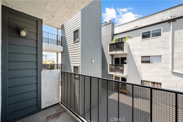 1919 E Beverly 205, Long Beach, CA 90802