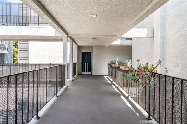 1919 E Beverly 205, Long Beach, CA 90802