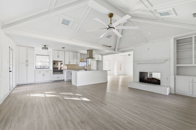 18516 Featherwood Drive, Dallas, TX 75252