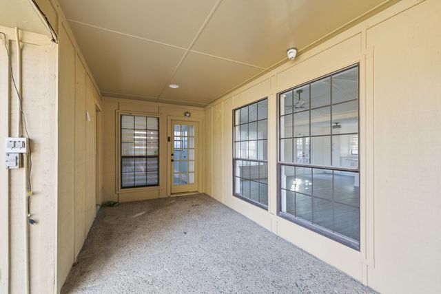 18516 Featherwood Drive, Dallas, TX 75252