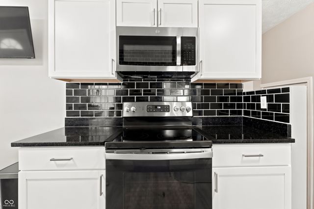 5305 E 19th Place, Indianapolis, IN 46218