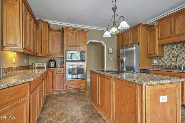 23047 Lone Eagle Drive, Bristol, VA 24202