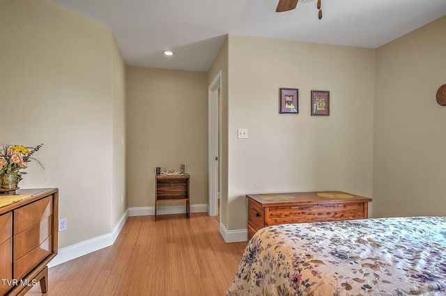 23047 Lone Eagle Drive, Bristol, VA 24202