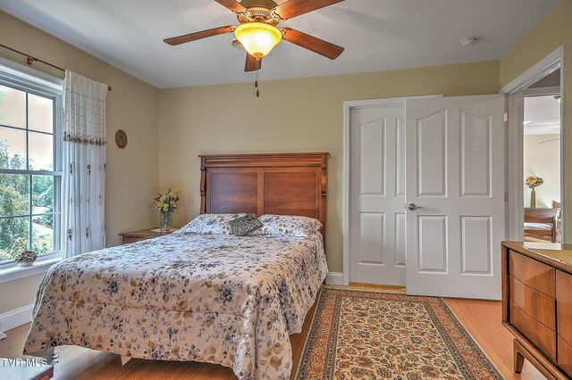 23047 Lone Eagle Drive, Bristol, VA 24202