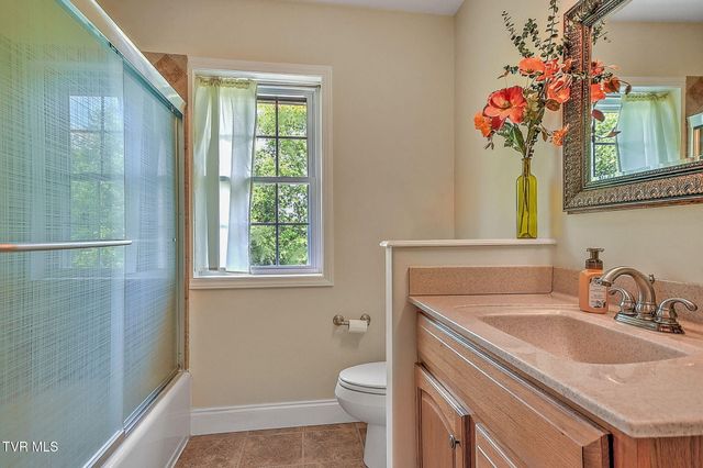 23047 Lone Eagle Drive, Bristol, VA 24202