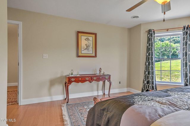 23047 Lone Eagle Drive, Bristol, VA 24202