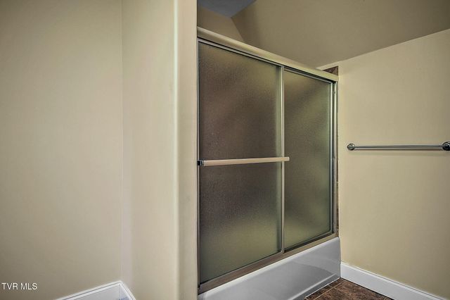 23047 Lone Eagle Drive, Bristol, VA 24202