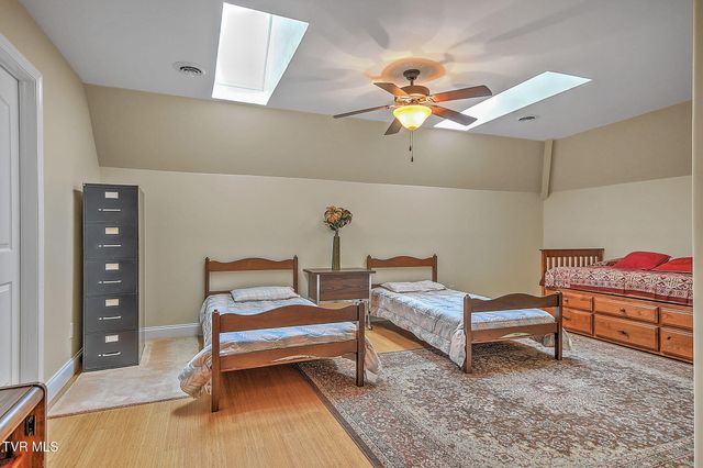 23047 Lone Eagle Drive, Bristol, VA 24202