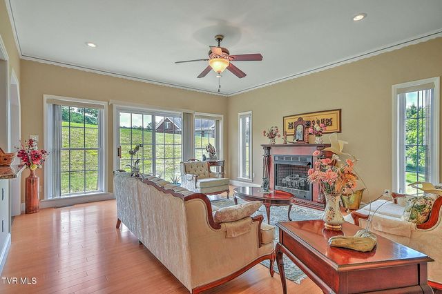 23047 Lone Eagle Drive, Bristol, VA 24202