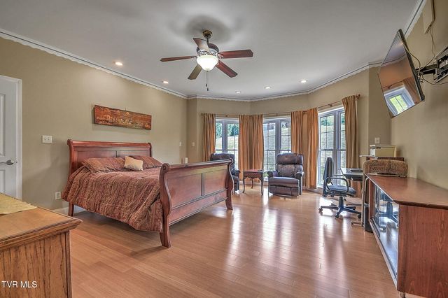 23047 Lone Eagle Drive, Bristol, VA 24202