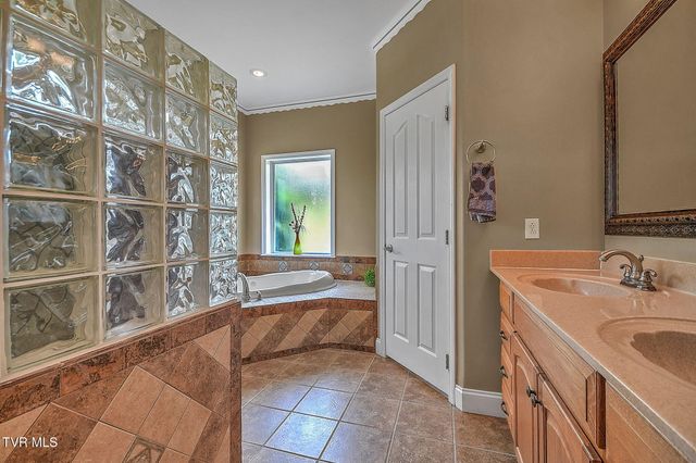 23047 Lone Eagle Drive, Bristol, VA 24202