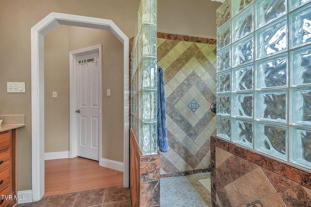 23047 Lone Eagle Drive, Bristol, VA 24202