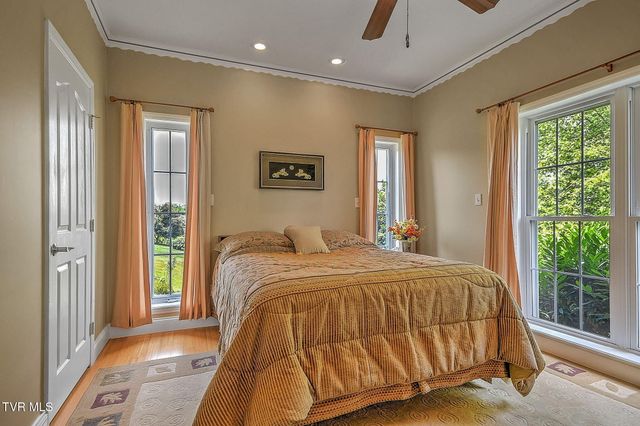 23047 Lone Eagle Drive, Bristol, VA 24202
