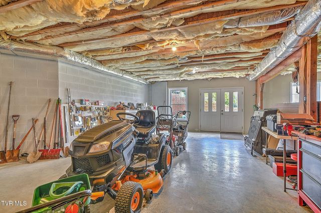 23047 Lone Eagle Drive, Bristol, VA 24202