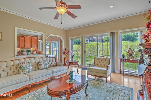 23047 Lone Eagle Drive, Bristol, VA 24202