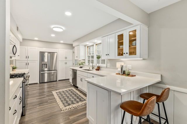 735 E Wabash AVENUE, Waukesha, WI 53186