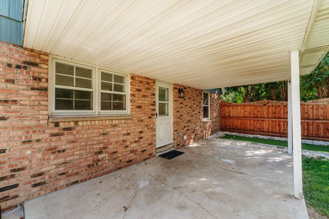 735 E Wabash AVENUE, Waukesha, WI 53186