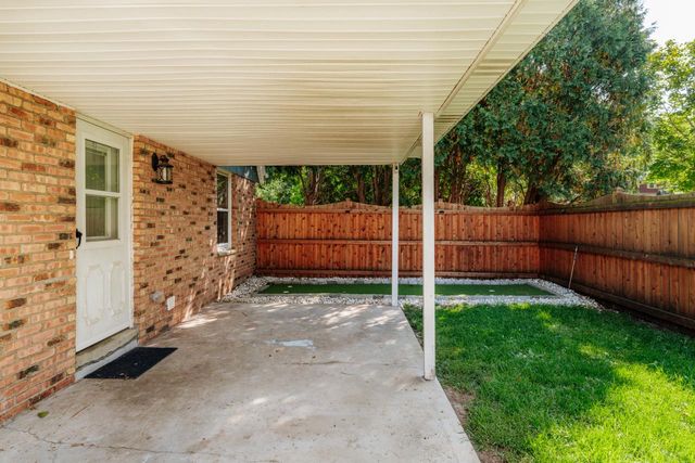 735 E Wabash AVENUE, Waukesha, WI 53186